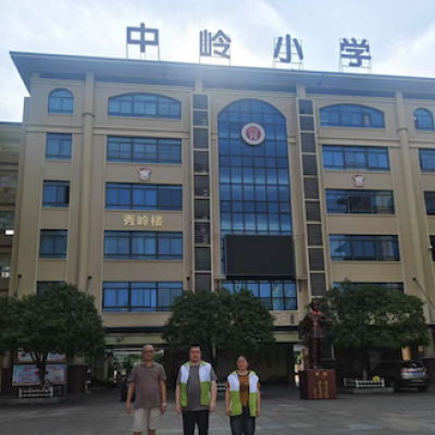 長沙市開福區(qū)中嶺學校防滑施工