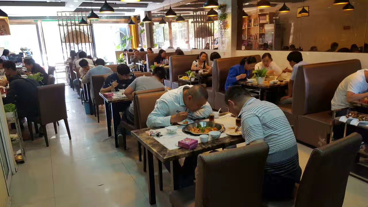 世卿防滑劑鄭州合伙人——朱旭
